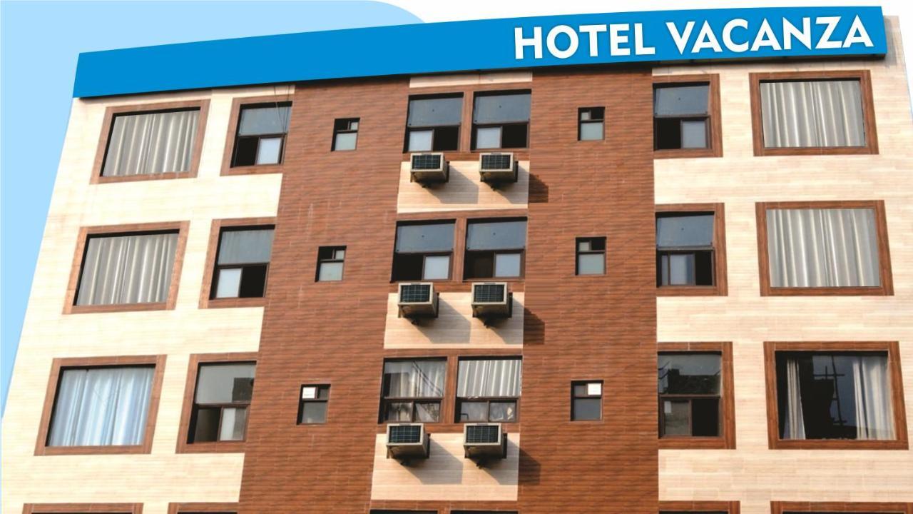 Fabexpress Vacanza Noida Exterior foto